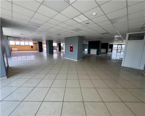 Spatiu comercial cu parcare privata, in Ploiesti, Dn1B Bucov.
