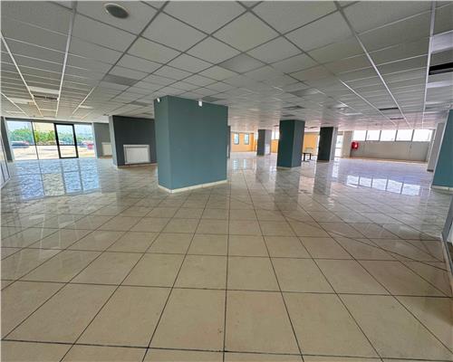 Spatiu comercial cu parcare privata, in Ploiesti, Dn1B Bucov.