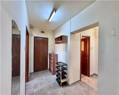 Vanzare apartament 3 camere, centrala termica, ultracentral, Ploiesti
