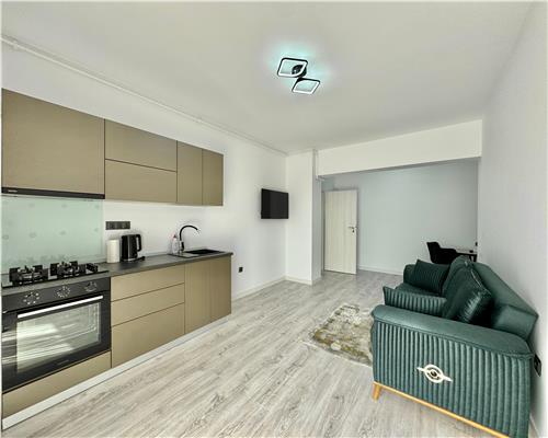 Inchiriere apartament 3 camere de lux, prima inchiriere, centrala termica, zona Nord, Ploiesti.