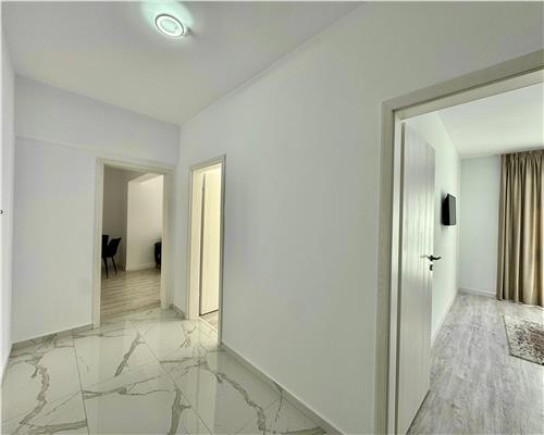 Inchiriere apartament 3 camere de lux, prima inchiriere, centrala termica, zona Nord, Ploiesti.