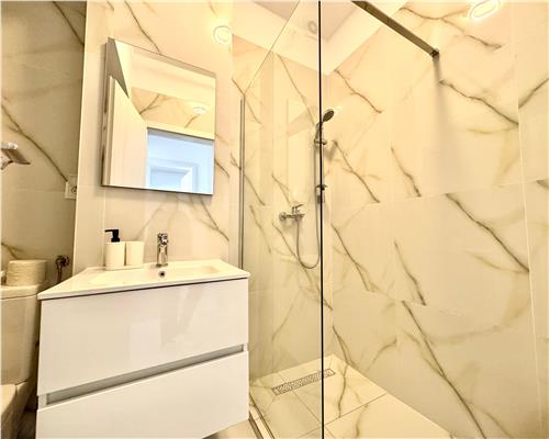 Inchiriere apartament 2camere de lux, prima inchiriere, centrala termica, zona Nord, Ploiesti.