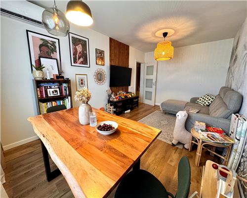 Apartament 3 camere, mobilat si utilat, in Ploiesti, zona 9 Mai.
