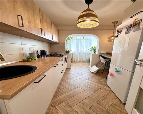 Apartament 3 camere, mobilat si utilat, in Ploiesti, zona 9 Mai.