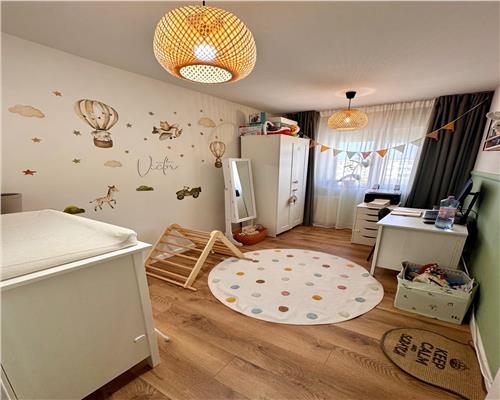 Apartament 3 camere, mobilat si utilat, in Ploiesti, zona 9 Mai.