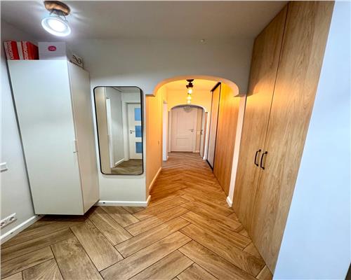 Apartament 3 camere, mobilat si utilat, in Ploiesti, zona 9 Mai.