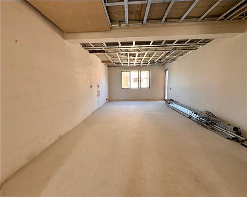 Apartament 3 camere, bloc 2017, in Ploiesti, zona Bd. Castanilor.