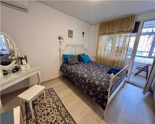 Apartament 3 camere, mobilat si utilat, in Ploiesti, Bd. Castanilor.