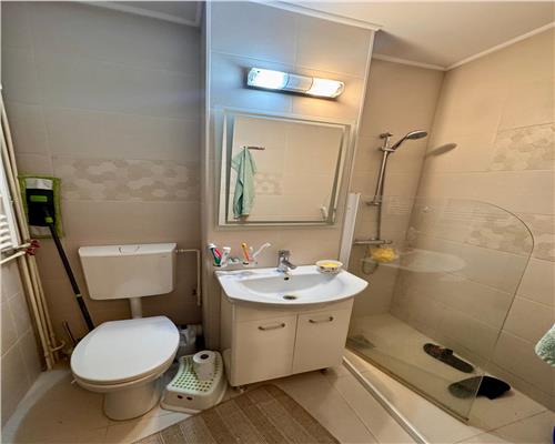 Apartament 3 camere, mobilat si utilat, in Ploiesti, Bd. Castanilor.