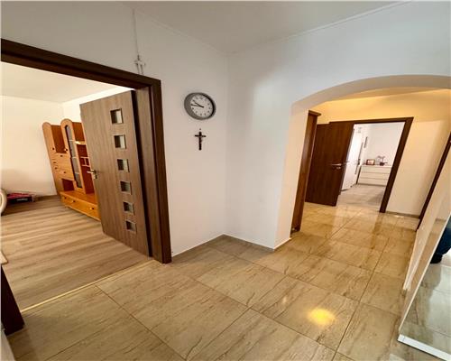 Apartament 3 camere, mobilat si utilat, in Ploiesti, Bd. Castanilor.