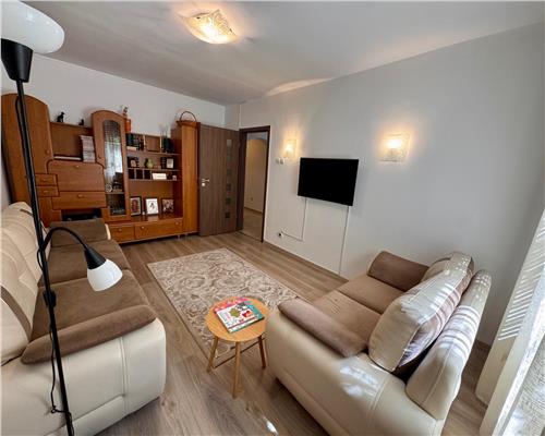 Apartament 3 camere, mobilat si utilat, in Ploiesti, Bd. Castanilor.