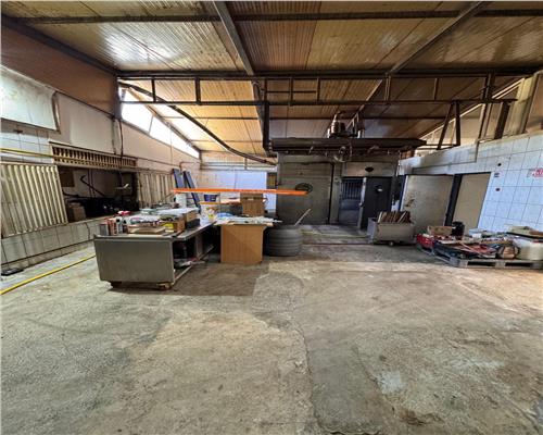 Teren si spatiu comercial, in Ploiesti, zona centrala.