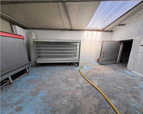 Teren si spatiu comercial, in Ploiesti, zona centrala.