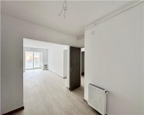 Inchiriere apartament 2 camere, nemobilat, bloc nou, Sud, Ploiesti.
