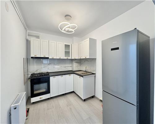 Inchiriere apartament 2 camere, partial mobilat utilat, White Tower Sud, Ploiesti.