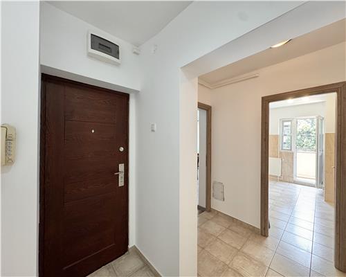Apartament 3 camere, decomandat, renovat, Republicii, Ploiesti