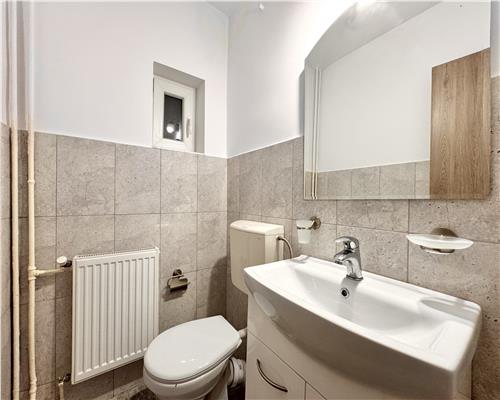 Apartament 3 camere, decomandat, renovat, Republicii, Ploiesti