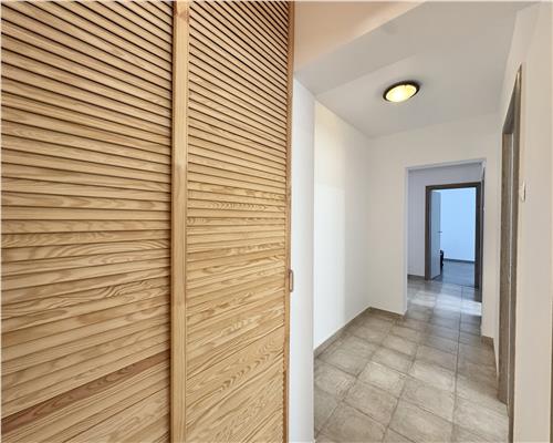 Apartament 3 camere, decomandat, renovat, Republicii, Ploiesti
