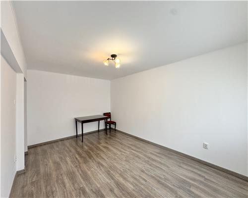 Apartament 3 camere, decomandat, renovat, Republicii, Ploiesti
