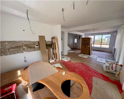 Casa 4 camere, in Ploiesti, cartier rezidential Irish Park.
