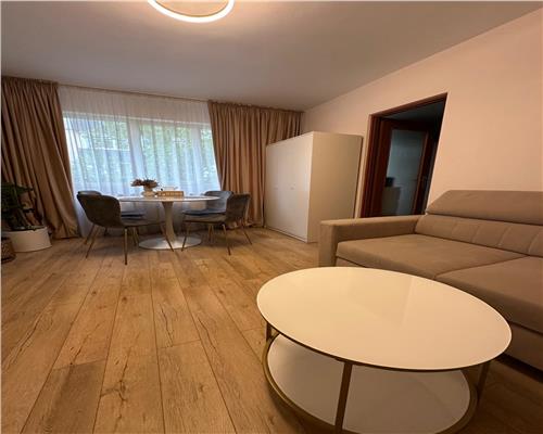 Inchiriere apartament 2camere nedecomandat, Ploiesti, zona Vest.