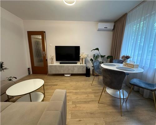 Inchiriere apartament 2camere nedecomandat, Ploiesti, zona Vest.
