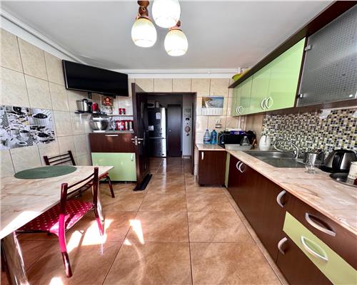 Apartament 2 camere, centrala proprie, in Ploiesti, zona Nord.