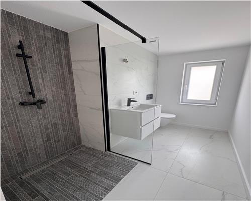 Apartament 3 camere si 2 terase in Ploiesti, zona Parcul Mihai Viteazul.