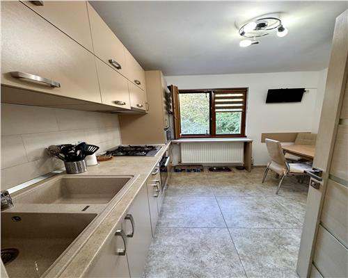 Apartament 4 camere mobilat si utilat, Ploiesti, zona Nord