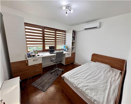 Apartament 4 camere mobilat si utilat, Ploiesti, zona Nord