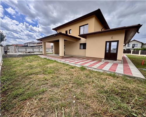Casa S+P+1, in Strejnicu, zona padurii