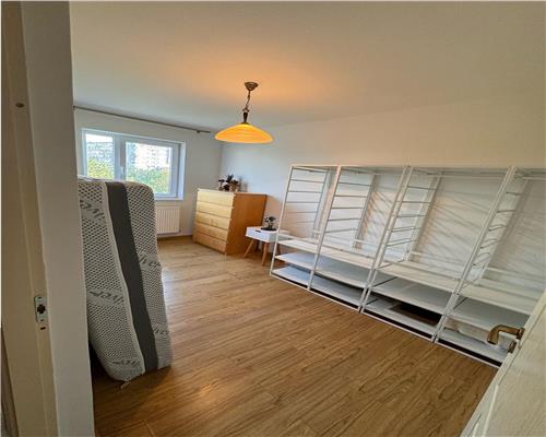 Apartament 3 camere , Malu Rosu , Ploiesti , mobilat complet
