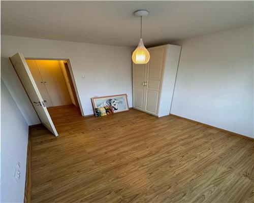 Apartament 3 camere , Malu Rosu , Ploiesti , mobilat complet