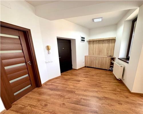 Apartament 3 camere, bloc 2018, in Ploiesti, zona Cantacuzino