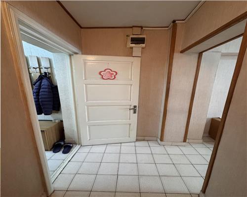 Apartament 3 camere 151 mp, in Ploiesti, zona Gh. Doja