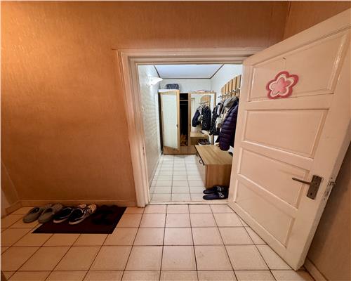 Apartament 3 camere 151 mp, in Ploiesti, zona Gh. Doja