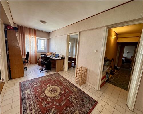 Apartament 3 camere 151 mp, in Ploiesti, zona Gh. Doja