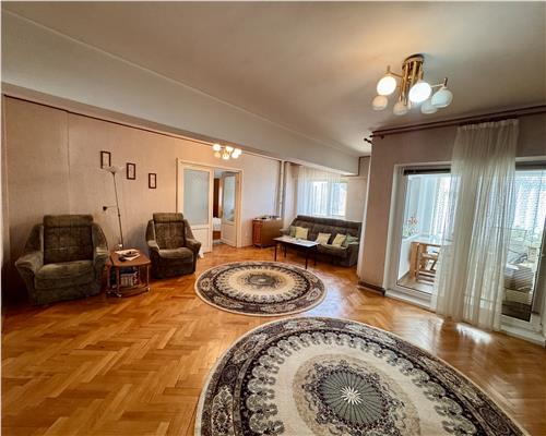 Apartament 3 camere 151 mp, in Ploiesti, zona Gh. Doja