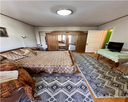 Apartament 3 camere 151 mp, in Ploiesti, zona Gh. Doja