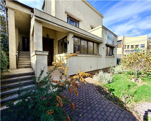 Vanzare vila D+P+1E, zona excelenta, Bulevard, Ploiesti