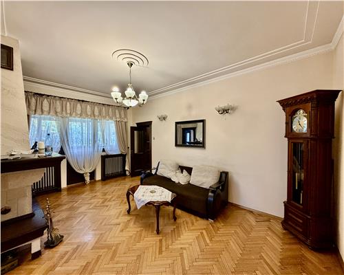 Vanzare vila D+P+1E, zona excelenta, Bulevard, Ploiesti