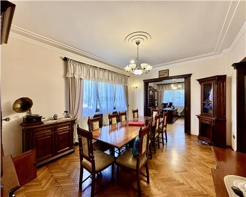 Vanzare vila D+P+1E, zona excelenta, Bulevard, Ploiesti