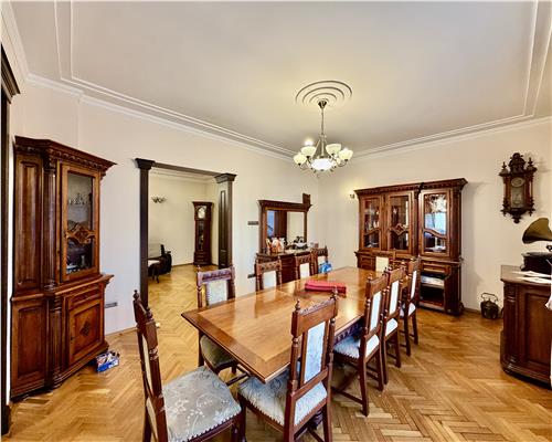 Vanzare vila D+P+1E, zona excelenta, Bulevard, Ploiesti