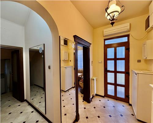 Vanzare vila D+P+1E, zona excelenta, Bulevard, Ploiesti