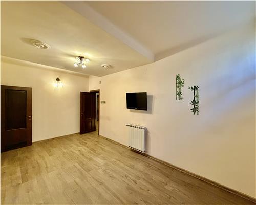 Vanzare vila D+P+1E, zona excelenta, Bulevard, Ploiesti