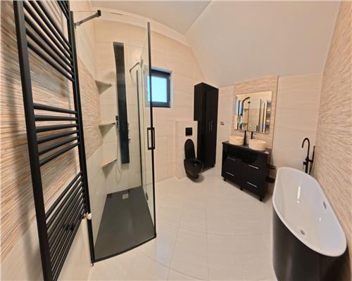 Casa de lux, 5 camere, prima inchiriere, zona exclusivista, Paulesti, Prahova