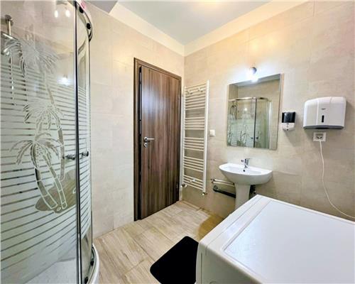 Inchiriere apartament 3 camere , bloc nou, Piata M. Viteazul, Ploiesti