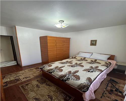 Apartament 2 camere, bloc 1983, in Ploiesti, zona Pta Mihai Viteazul