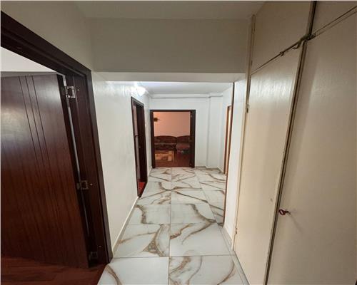 Apartament 2 camere, bloc 1983, in Ploiesti, zona Pta Mihai Viteazul