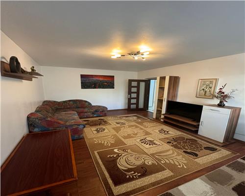 Apartament 2 camere, bloc 1983, in Ploiesti, zona Pta Mihai Viteazul